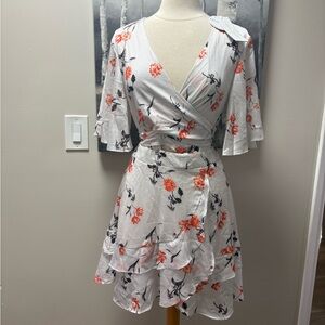 Chic Floral Mini Wrap Dress - White with Red and Black